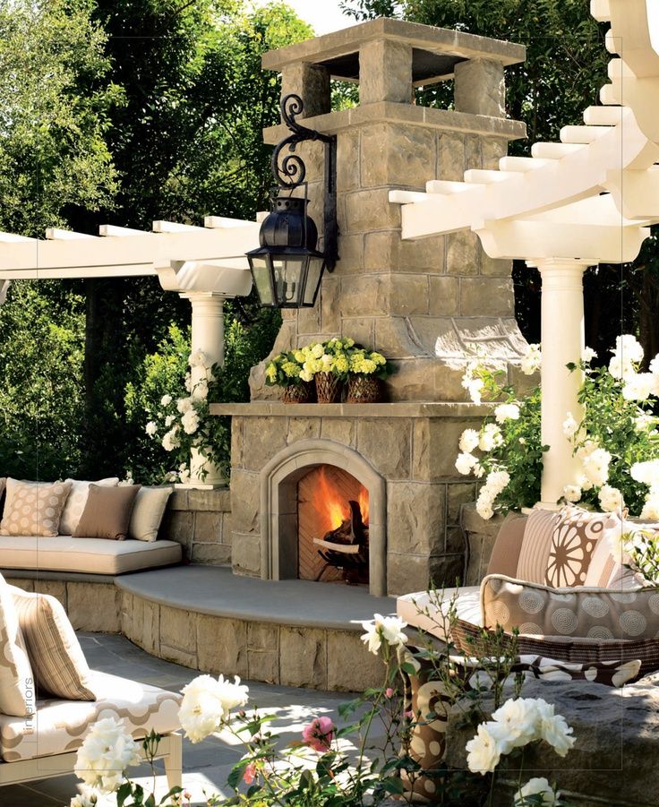 stunning luxury exterior fireplaces9